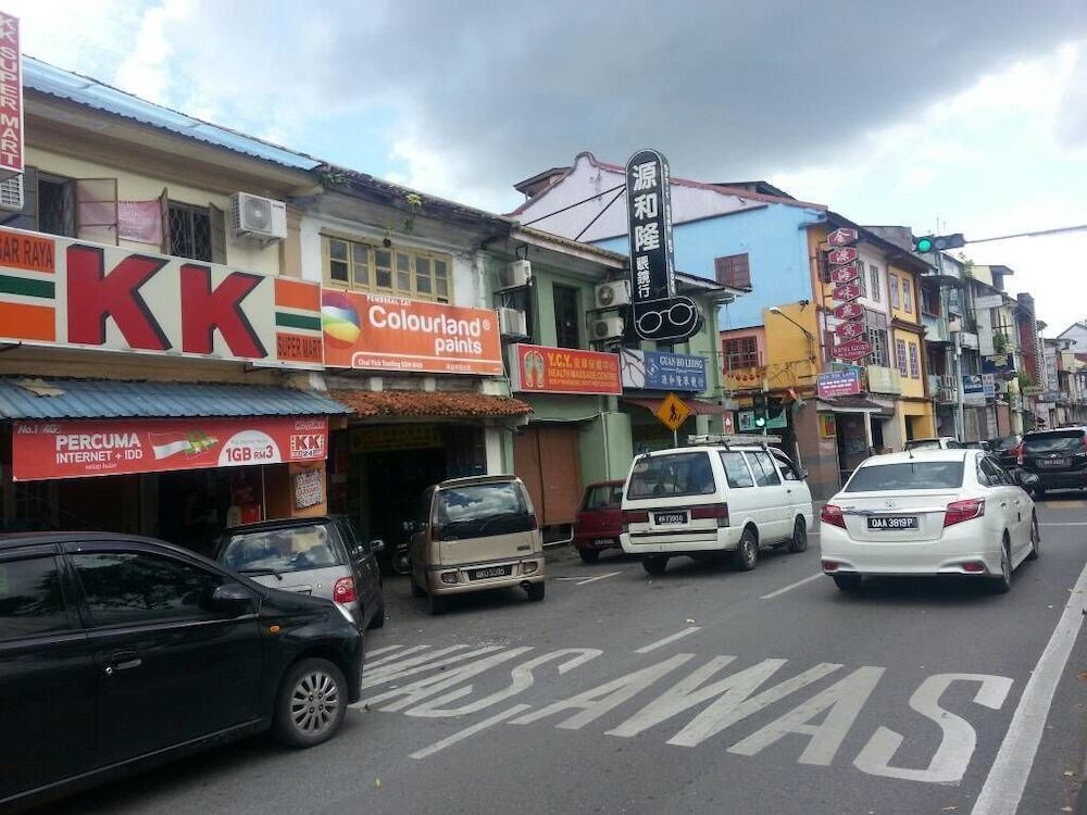 Spot On 90610 Loft Waterfront Hotel Kuching Kültér fotó